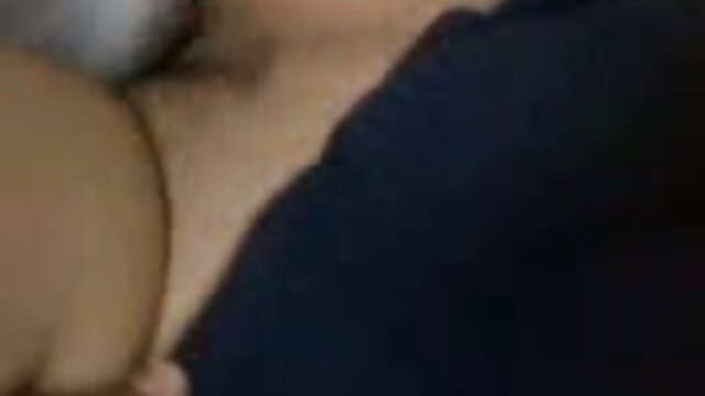 फ्रेशमैन योको एक लिंग को एक विदेशी के होंठ के साथ पॉलिश करता है और एक लिंग के कूबड़ पर उसकी चूत सेक्सी फुल मूवी वीडियो में को रगड़ता है