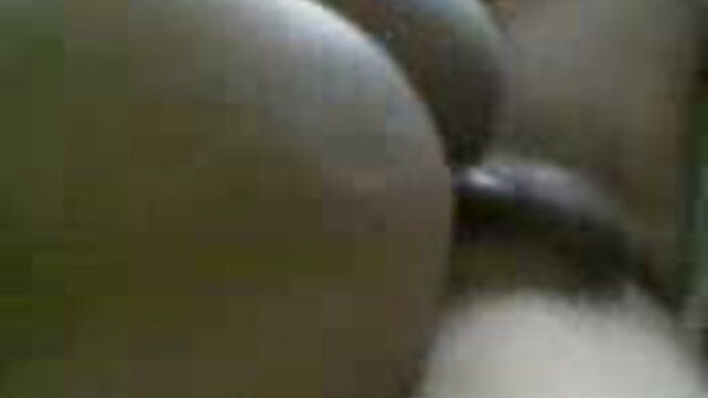 मेल्ली फुल मूवी सेक्सी पिक्चर