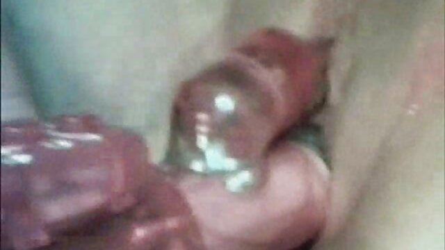 एक लाल योनी के साथ संचिका एमआईएलए उसके पैर फैला और डिक एक हिंदी वीडियो सेक्सी फुल मूवी अव्यवस्थित योनि में